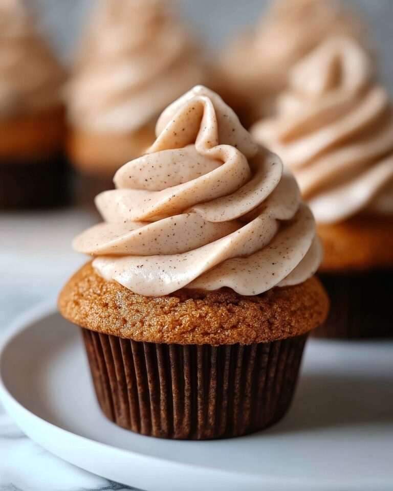 Pumpkin Cupcakes with Pumpkin Spice Cream Cheese Frosting Recipe