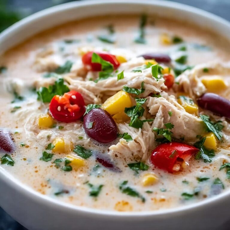 Slow Cooker Creamy Chicken Chili Recipe
