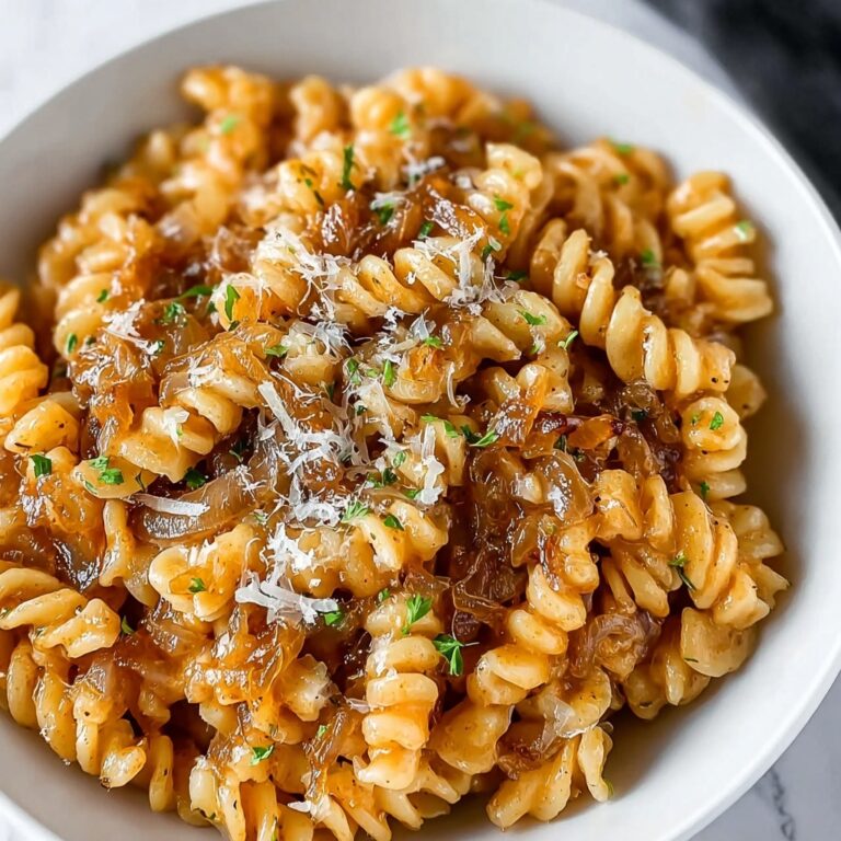 One Pot French Onion Pasta: Creamy & Caramelized Flavors Recipe